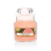 Yankee Candle Classic Medium Jar Delicious Guava Candle 411g