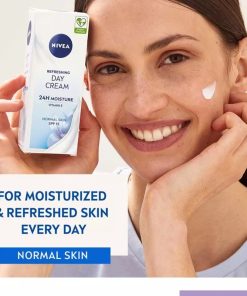 Nivea Daily Moisturiser Cream Normal SPF15 50ml