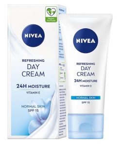 Nivea Daily Moisturiser Cream Normal SPF15 50ml